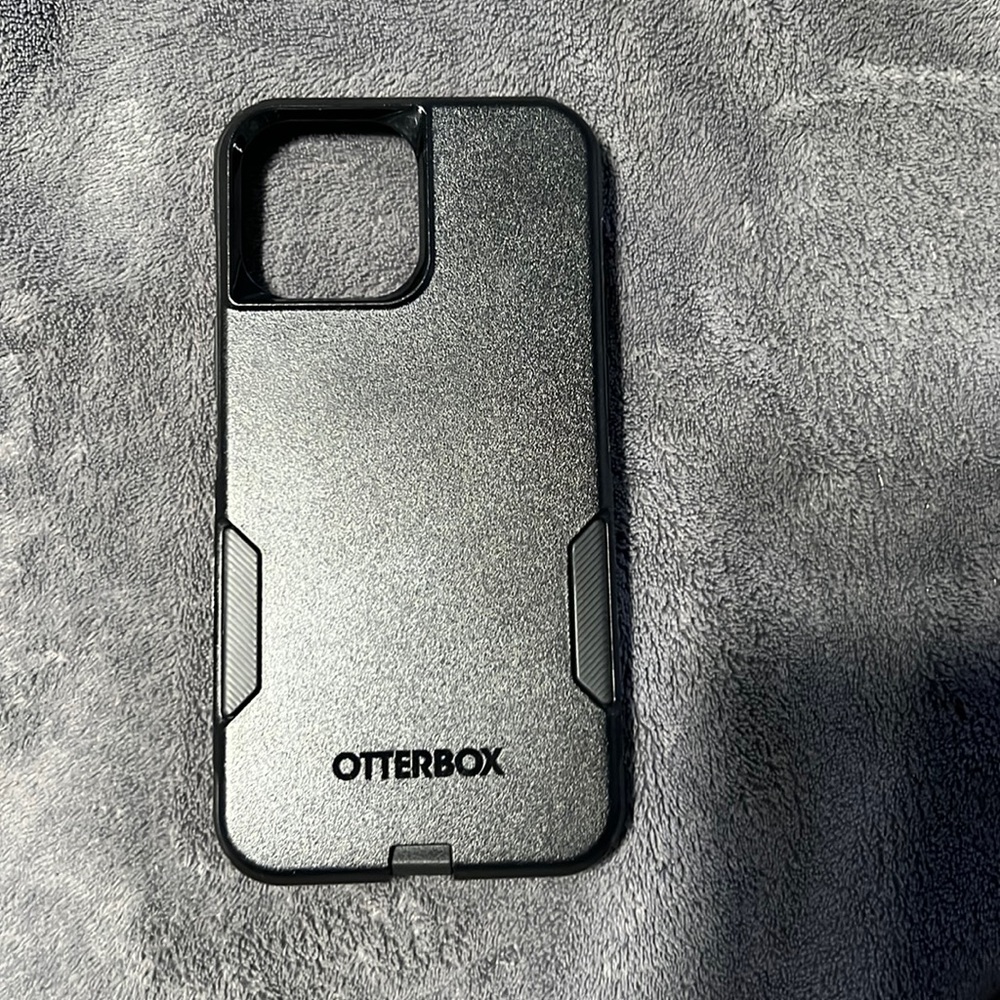 Otterbox phone case-Commuter Series for iPhone 13 Pro Max  -brand new